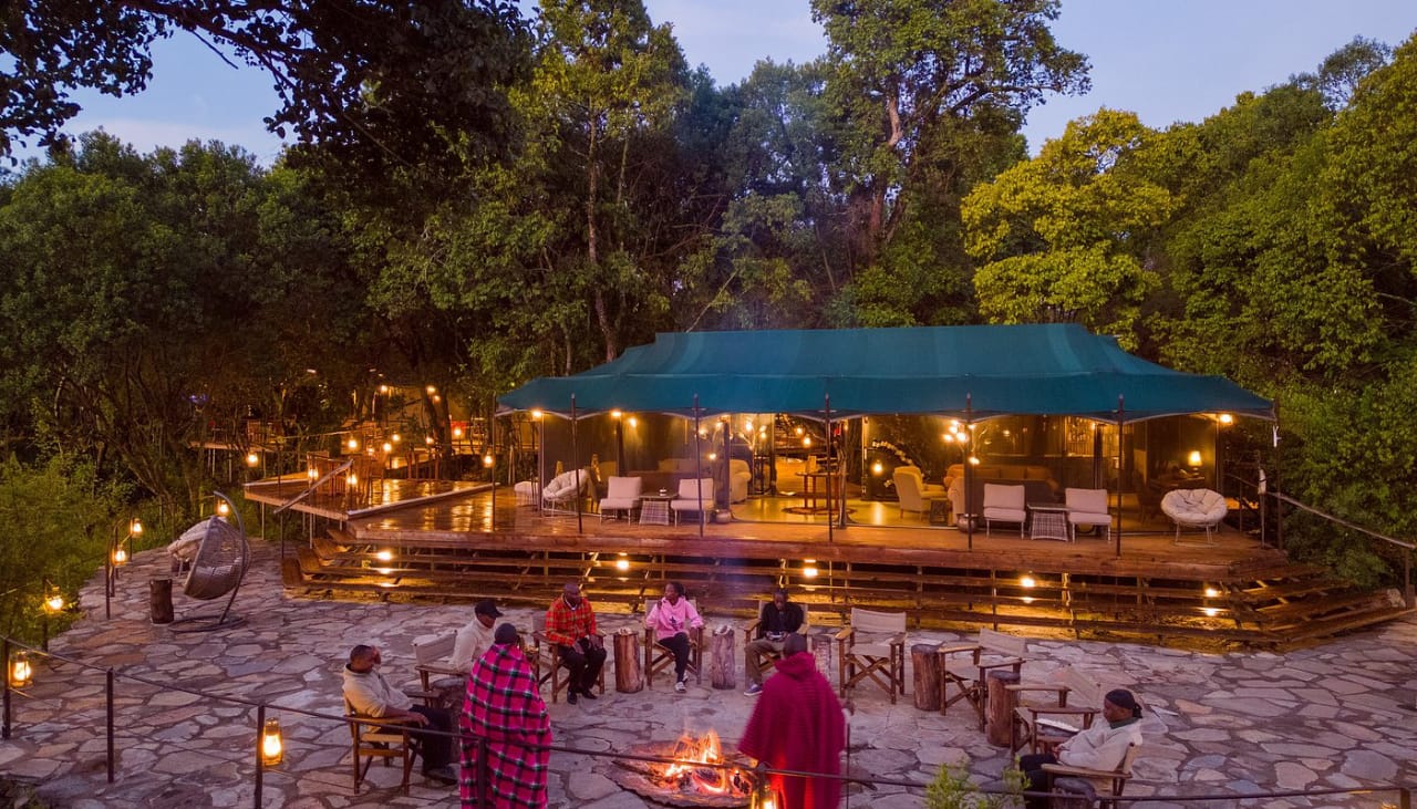 Soroi Luxury Migration Camp offers an intimate tented safari experience in the heart of the Serengeti, placing guests close to the spectacular Great Migration.